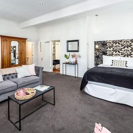 Altitude Studio Apartment Martinborough Esterno foto