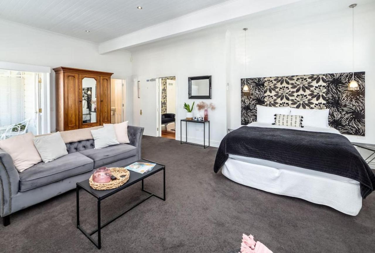 Altitude Studio Apartment Martinborough Esterno foto